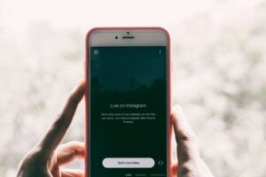 Read more about the article How to Hide Comments on Instagram Live